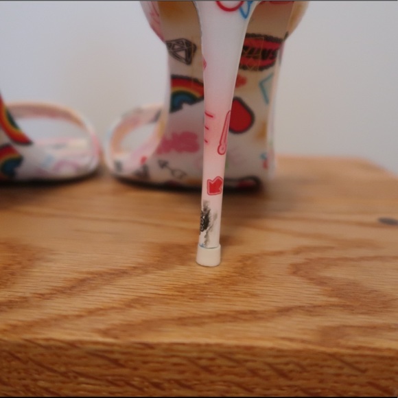 Fun Heels! - Picture 4 of 7